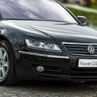 Mračítka předních světlometů VW Phaeton -- rok výroby 2002-10 Mračítka předních světlometů VW Phaeton -- rok výroby 2002-10