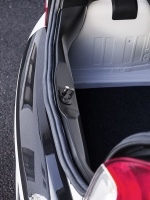 P�ekryt hrany zavazadlov�ho prostoru, ABS �ern� VW Up! -- od roku v�roby 2011-