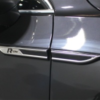 R LINE černý znak na blatník a dveře VW Passat B8 včetně Facelift -- od roku výroby 2015- / 2019- R LINE černý znak na blatník a dveře VW Passat B8 včetně Facelift -- od roku výroby 2015- / 2019-